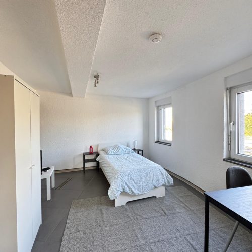 Großzügige 2 Zimmer Wohnung 2