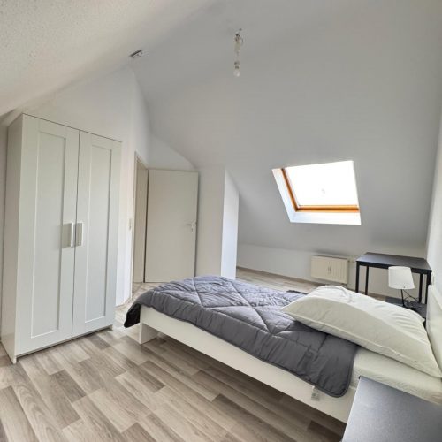 Großzügige 2 Zimmer Wohnung